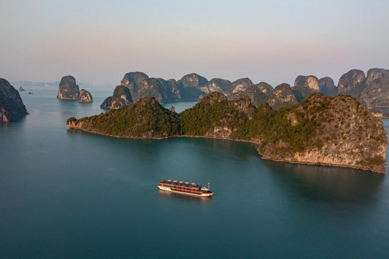 Hotel Nostalgia Halong Cruise à Hạ Long Extérieur photo