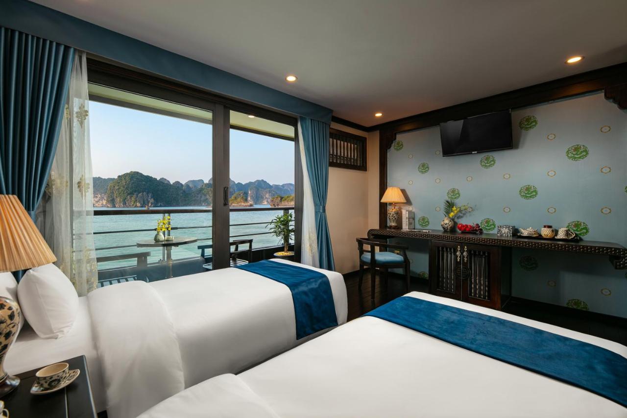 Hotel Nostalgia Halong Cruise à Hạ Long Extérieur photo