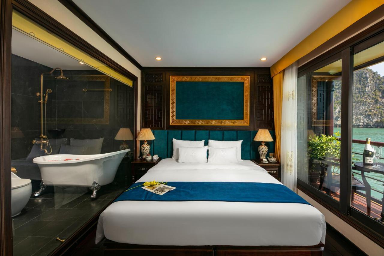 Hotel Nostalgia Halong Cruise à Hạ Long Extérieur photo